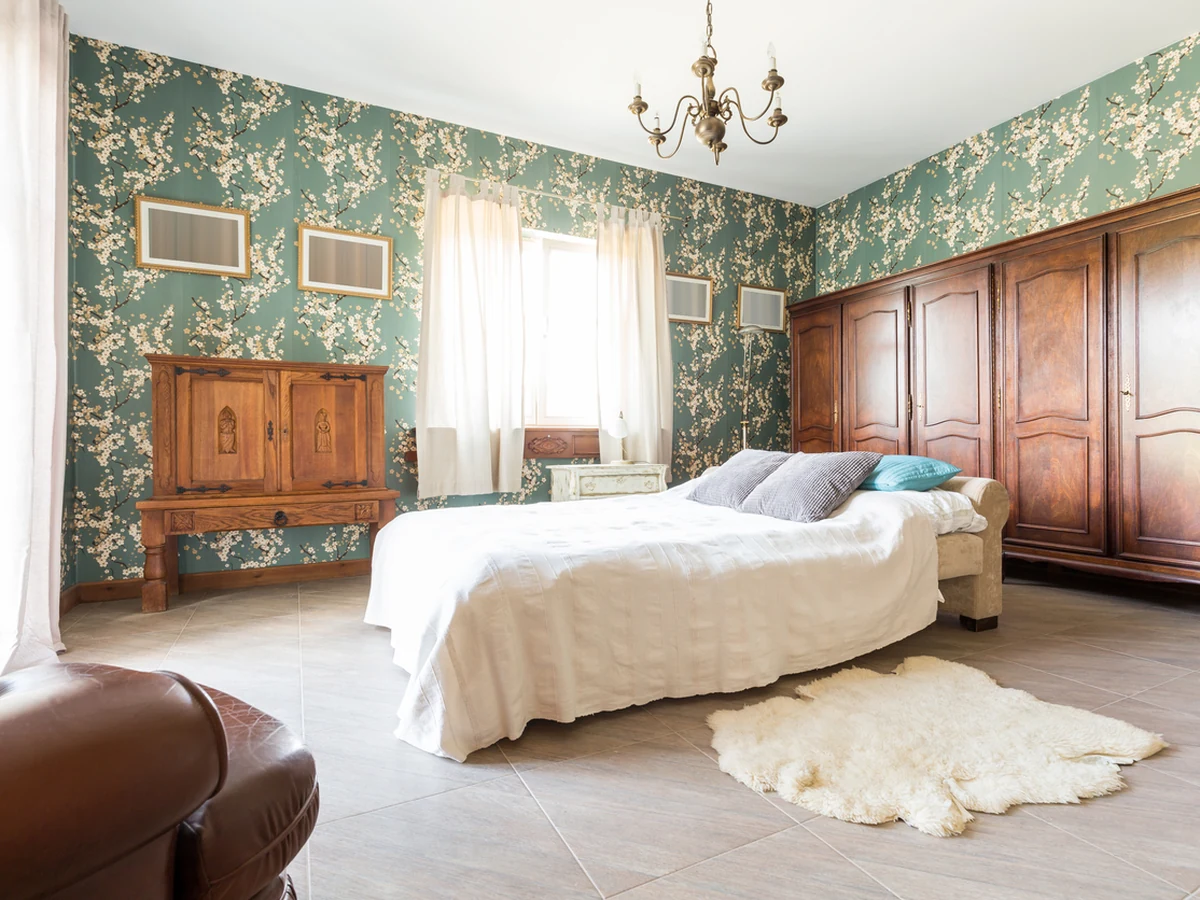 Small Victorian bathroom freshly painted with moisture-resistant finish