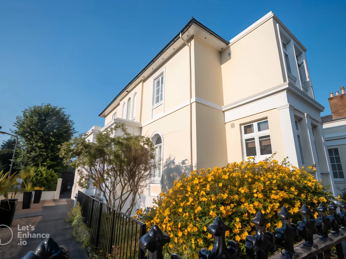 House painting in Derby by Derby Painters, cream Victorian detached property