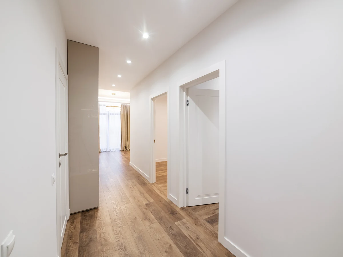 White rendered English property masonry painting by Derby Painters